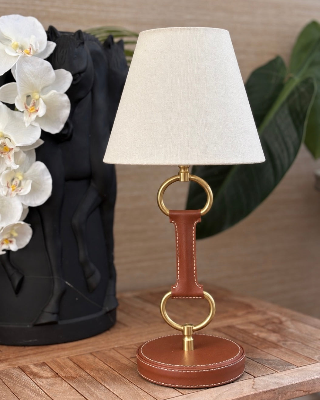 Snaffle Bit Cordless Lamp