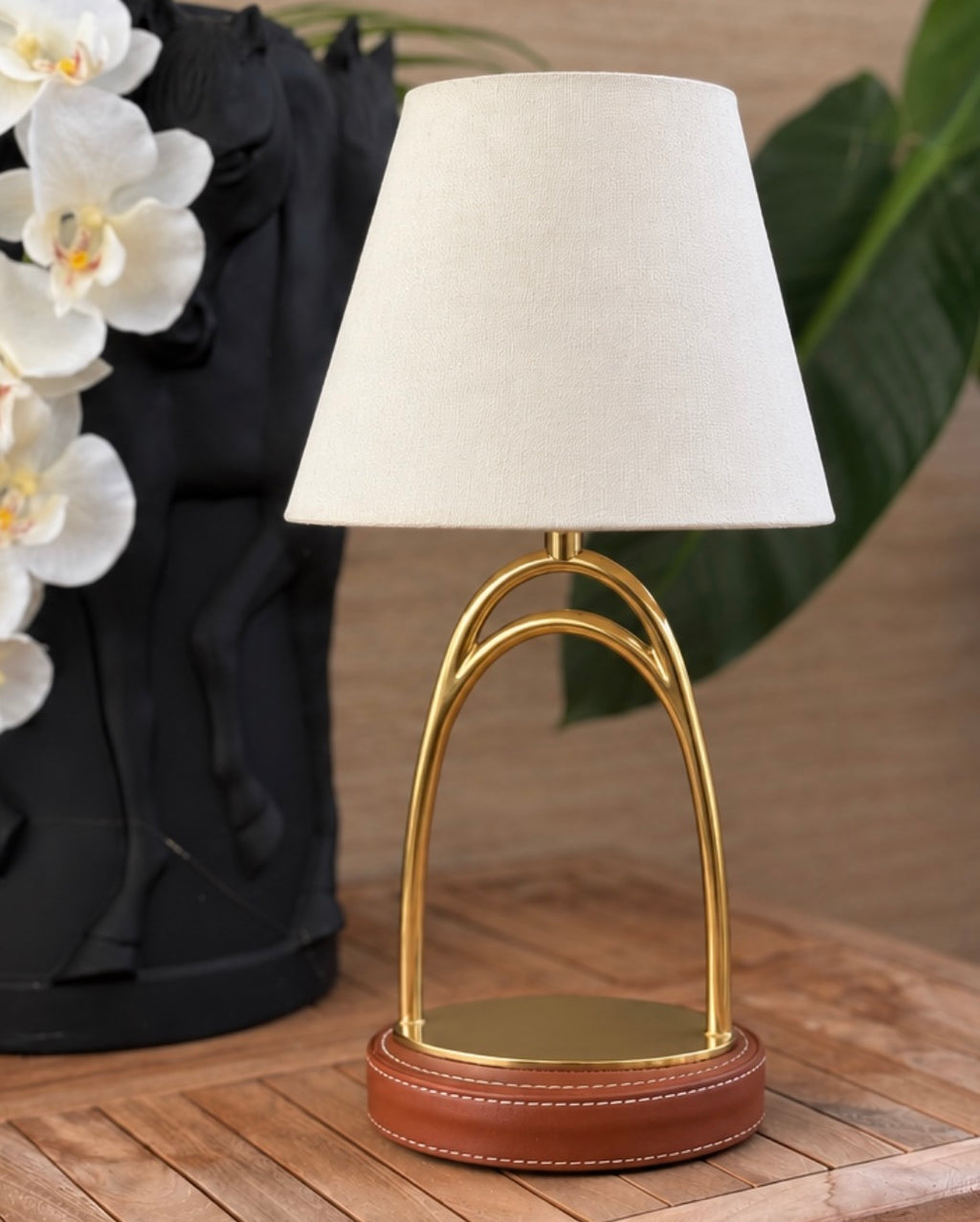 Stirrup Cordless Lamp
