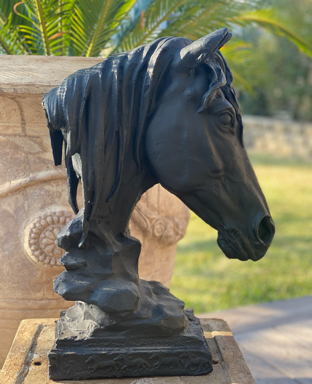 Cast Iron Horse Head Black