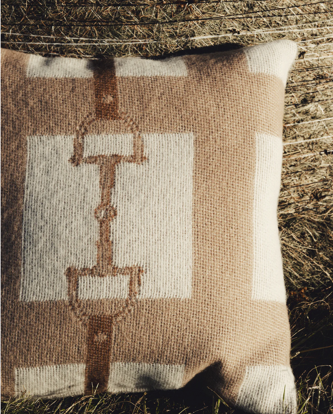 Adamsbro Strap Cushion Camel