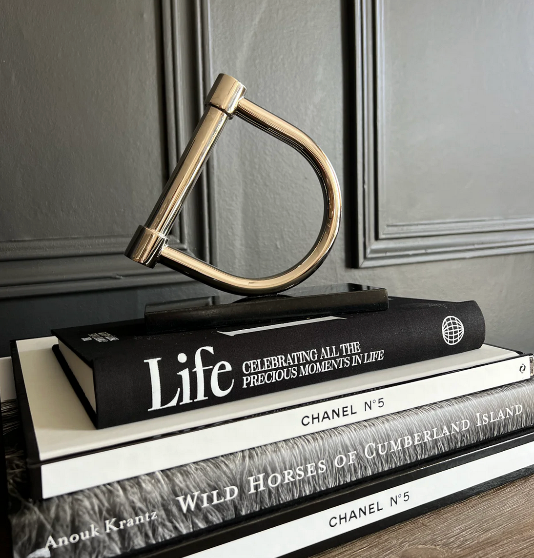 Modern Stirrup Decor Silver